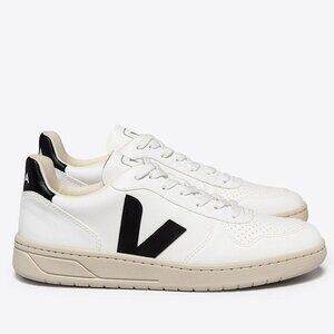 Veja V-10 CWL WHITE BLACK Low Top Leather Sneakers W9/M7 Sporty Retro Trendy